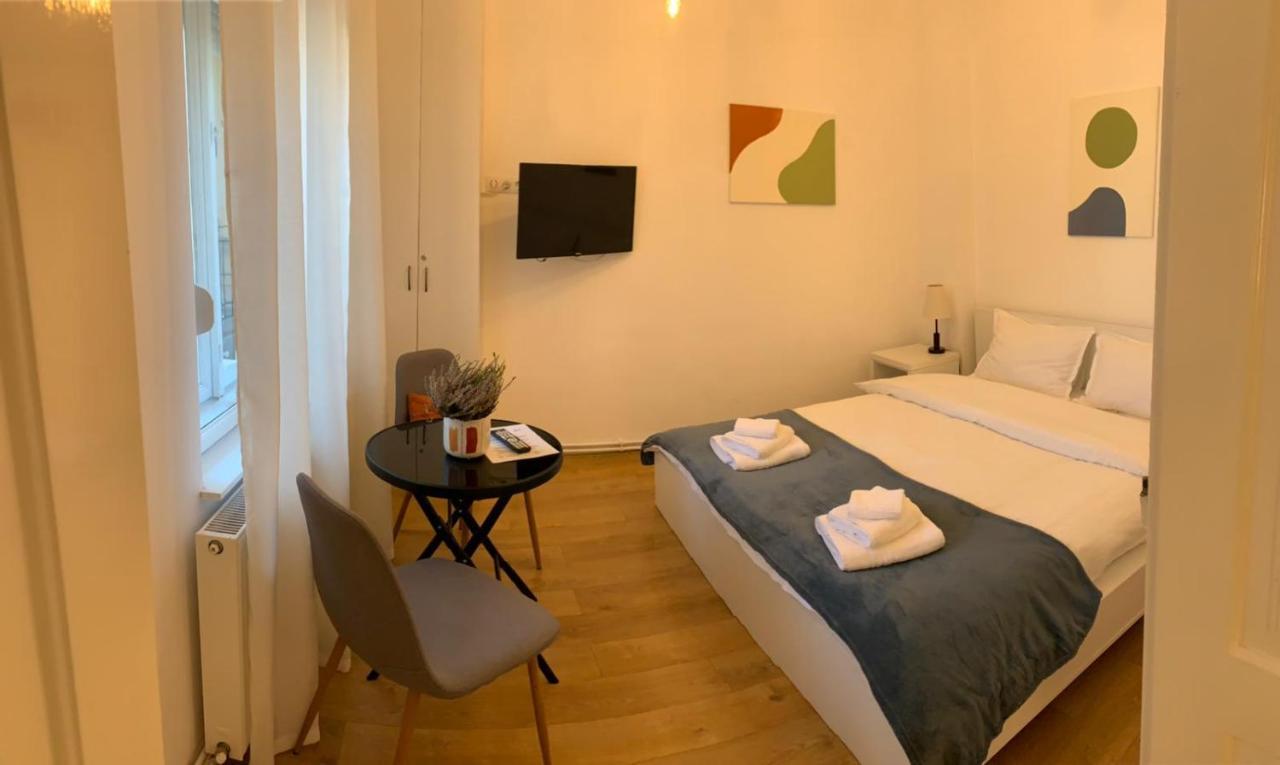 Apartament Plopilor Studios Sibiu Esterno foto