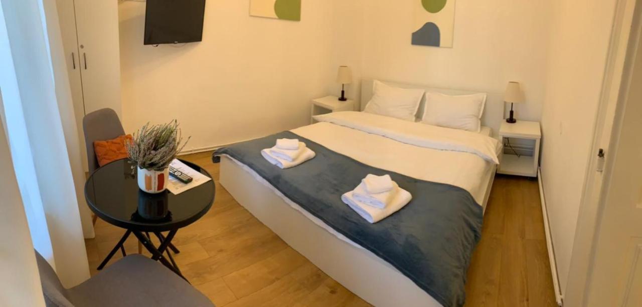 Apartament Plopilor Studios Sibiu Esterno foto